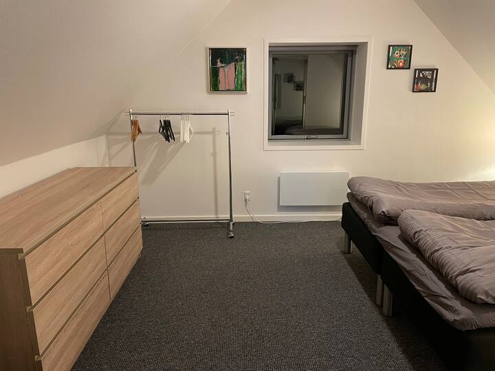 Стая с двойно легло на 1 - ви етаж