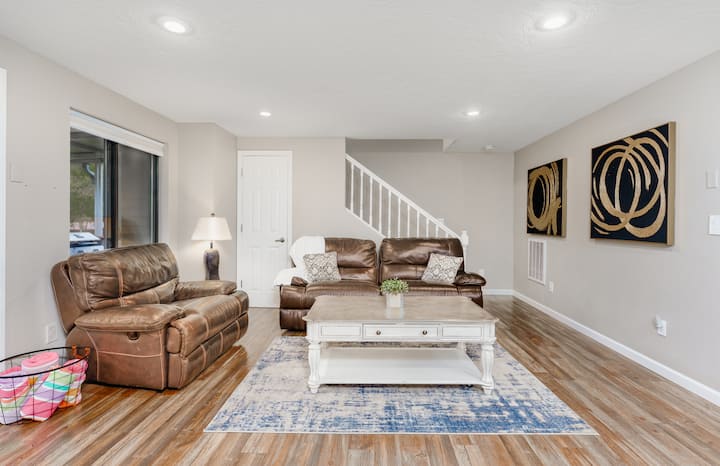 მისაღები ოთახი 2