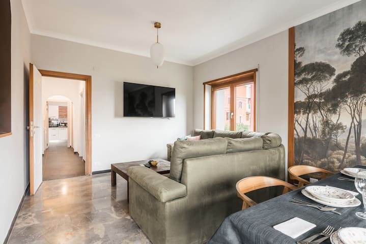 Dalia’s Place gallery image 2