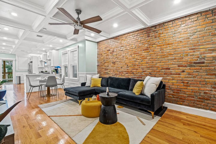 Home-like 3br-2ba Apt Near T - Boston, MA