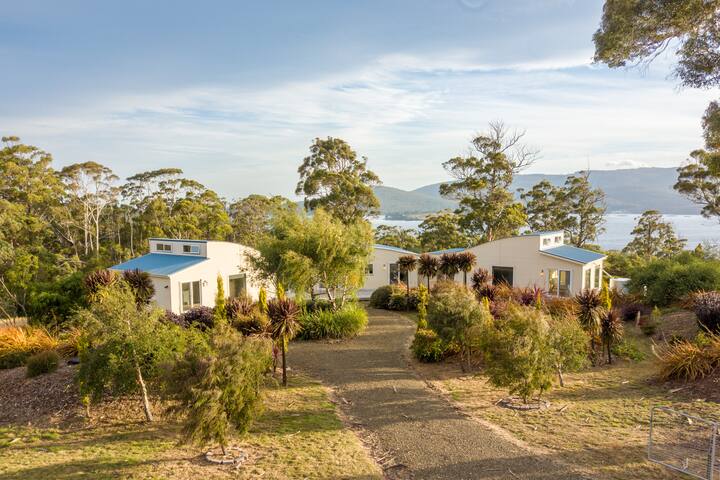 Newhaven – Breathtaking views over Dover Bay gallery image 4