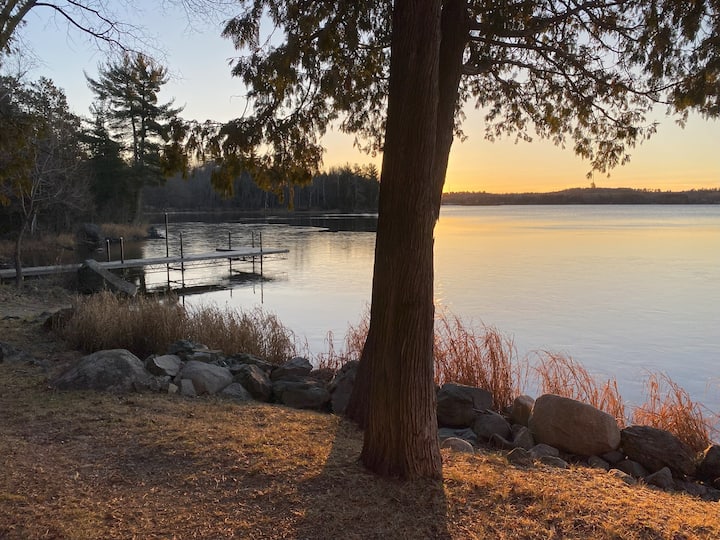 Peaceful Lakeside Cabin on Shagawa Lake