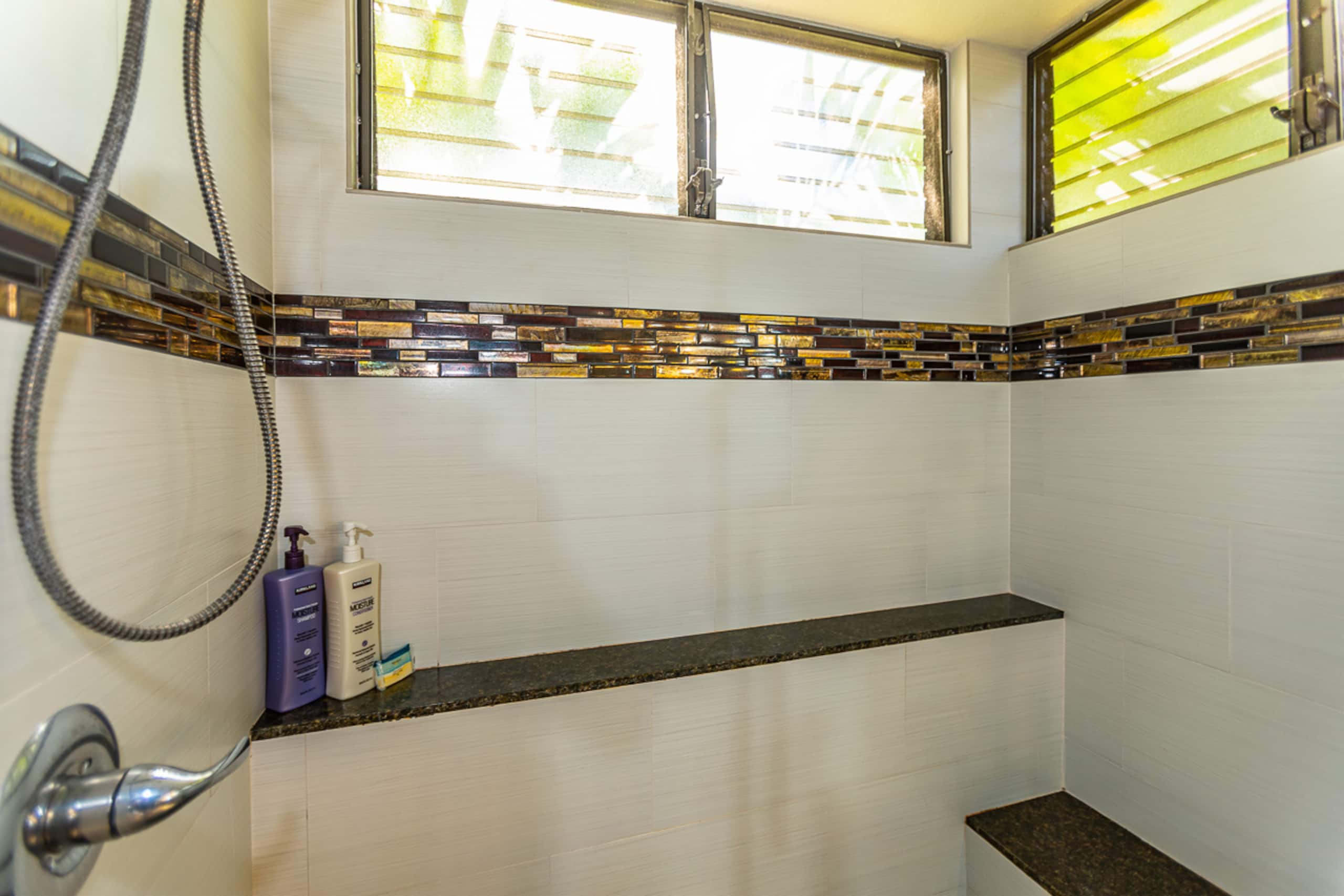 Condo in Wailea · ★4.98 · 3 bedrooms · 4 beds · 2 baths - Image 16