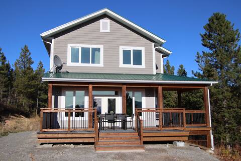 Nighthawk Guesthouse at Hot Springs