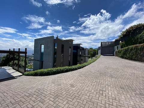 Ram & Thailia Shangri-La, a Natural Peace Retreat