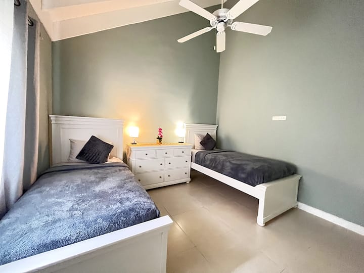 3. spálňa s 2 samostatnými posteľami a klimatizáciou 