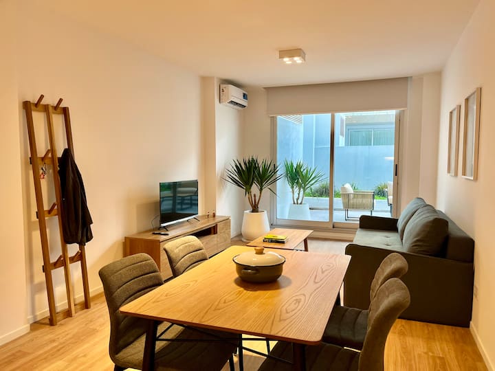 *9 Pax San Telmo 2 Apt. Same building Flats for Rent in Buenos