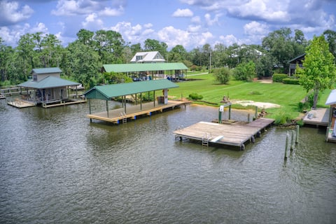 Fish River Hideaway - Waterfront