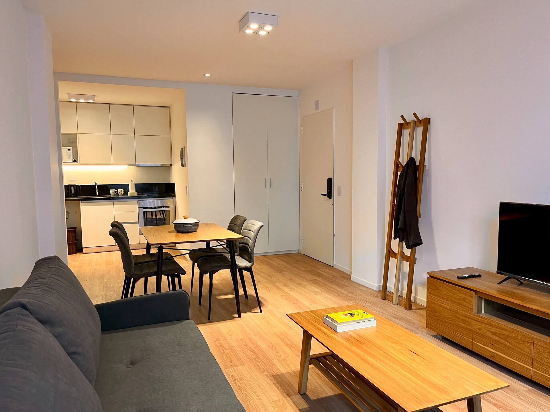 Apartamento de 3 quartos em Barracas — unidades no mesmo edifício
