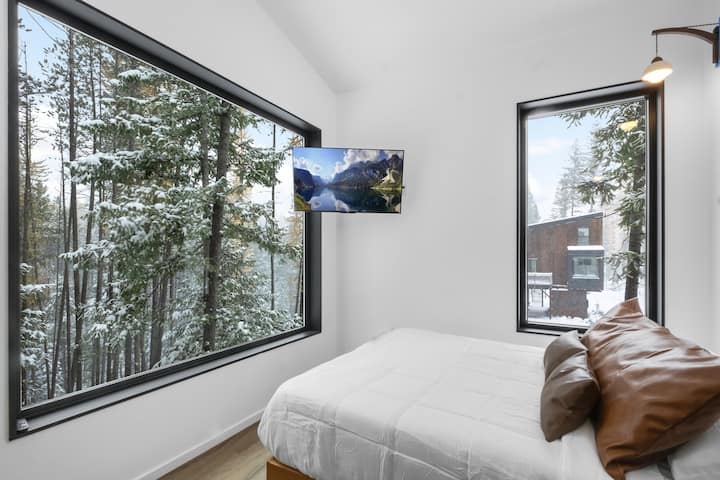 חדר שינה מס '2 : מיטת קווין סייז, טלוויזיה חכמה, ארון/שידה