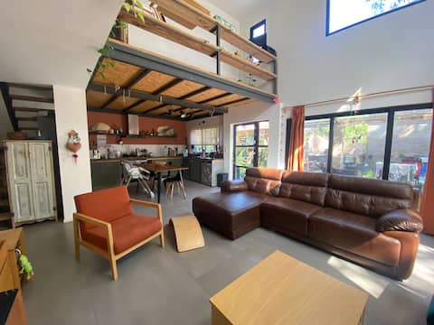 A spacious house on the beach