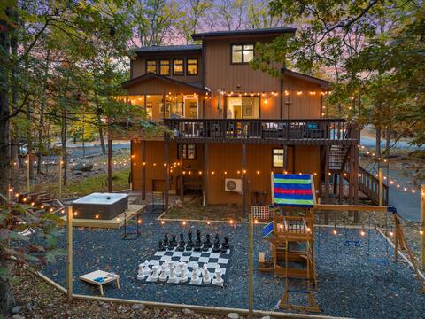 Unbelievable Poconos Estate | Hot Tub, Game Room