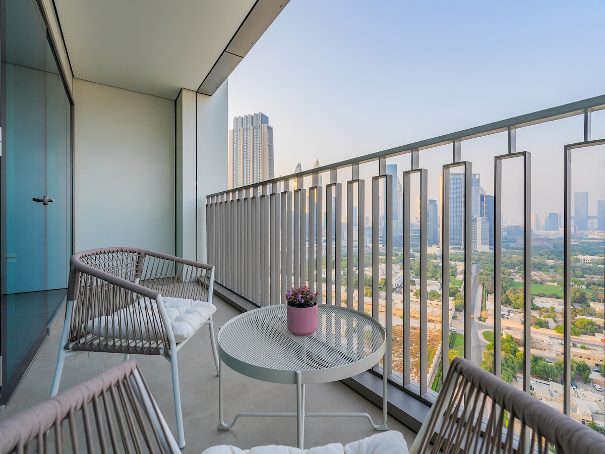 2 Bedroom Furnished Apartment with Downtown View | Downtown Views II 3