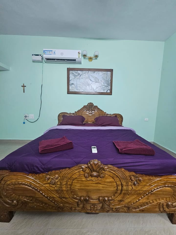 Bedroom 3 image 2