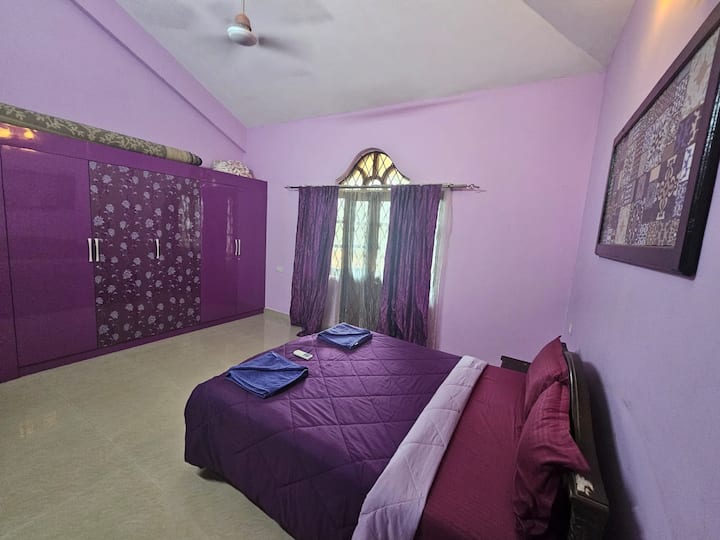 Bedroom 1 image 3