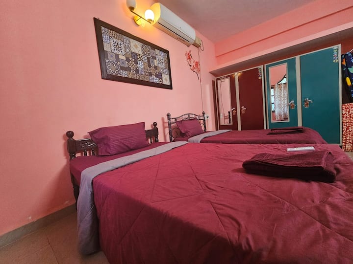 Bedroom 4 image 3