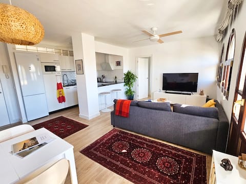 Top Airbnb: Cosy Penthouse w/ Serene Gardens in Fuengirola