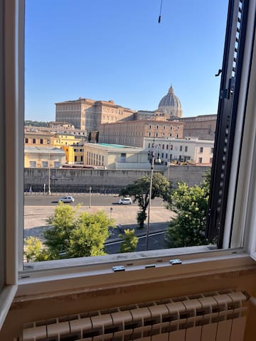 Imperium inn : apartment with Vatican view gallery image 2