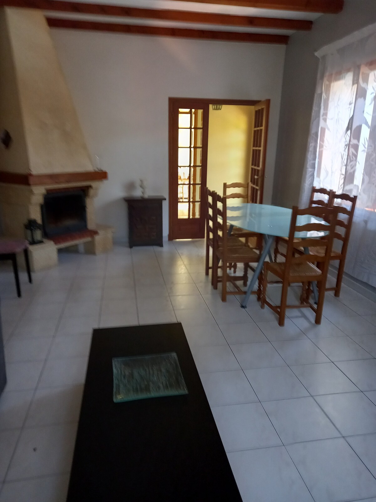 มุม S ถึง M และเตาผิง