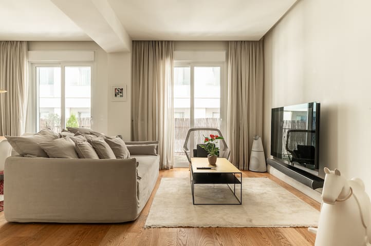 Urban Retreat in the Heart of Athens