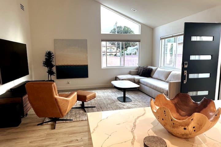 Lux Living + Comfort Near Lax. - Manhattan Beach, CA