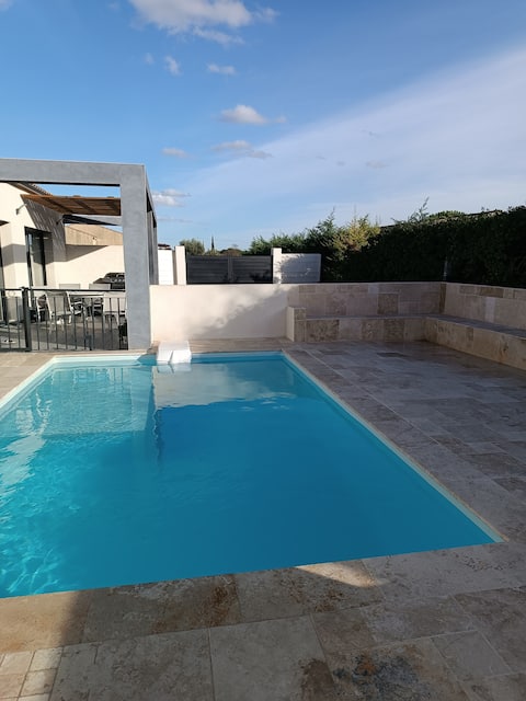 Charming studio with pool.