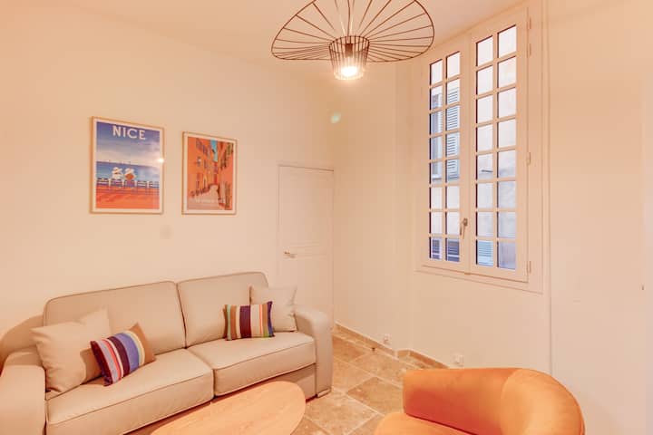 Vieux-nice 3 Pièces Confortable Et Calme A/c