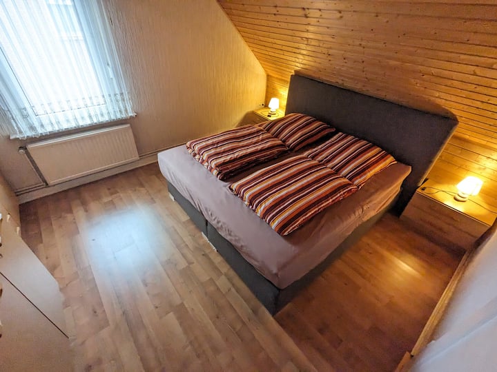 غرفة النوم 1