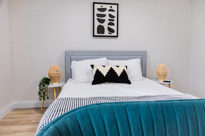 Large Trendy Downtown Studio | Stay Longer & Save - Waterloo, Ontàrio, Canadà