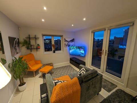 Popular Airbnb listing: City Centre 1 Bed Apartment in Piccadilly & Northern Quarter
