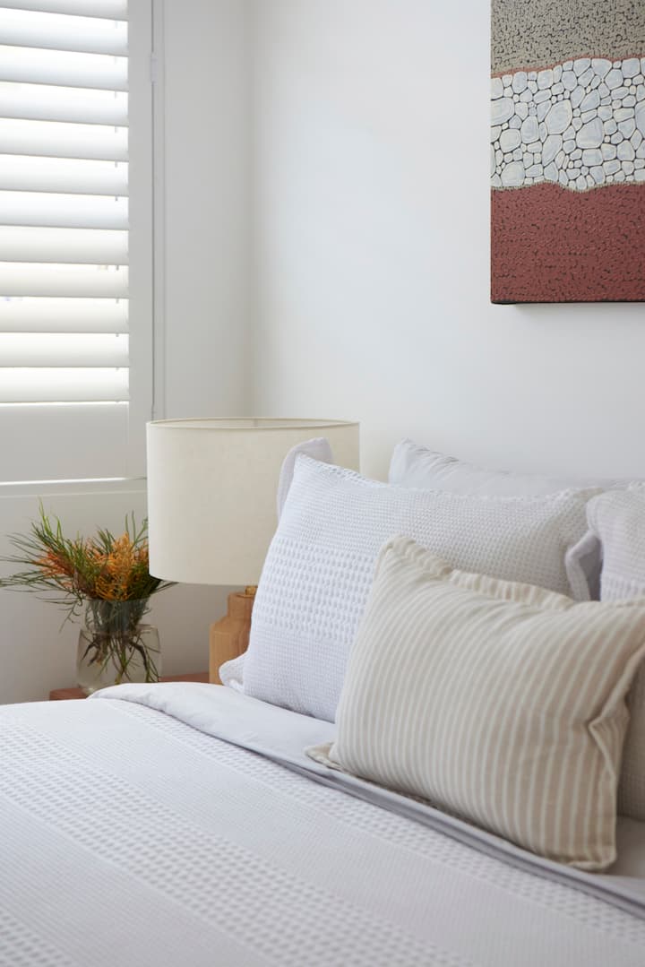 Bedroom 1 Queen Bed Organic Cotton Linens