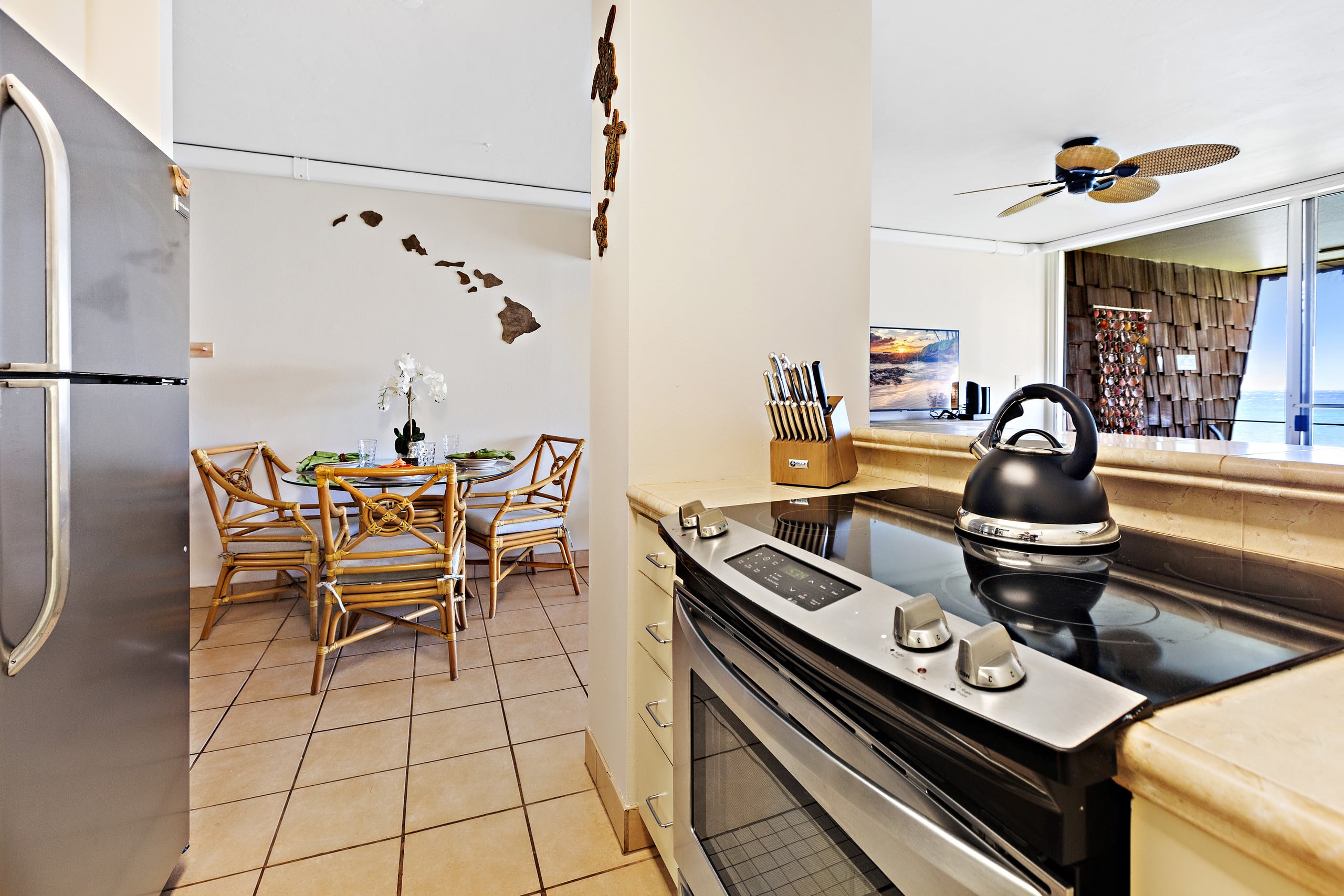 Maui Full Oceanfront Paradise - Image 10