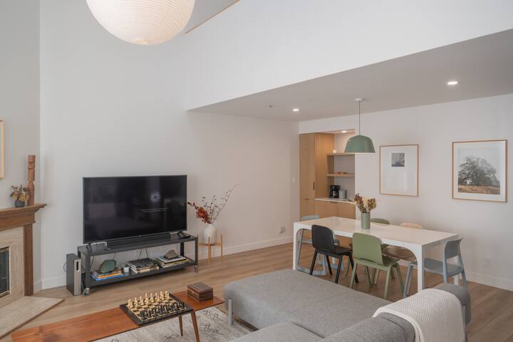 NEW! Spacious Getaway wPrivate Deck Close to Beach gallery image 3