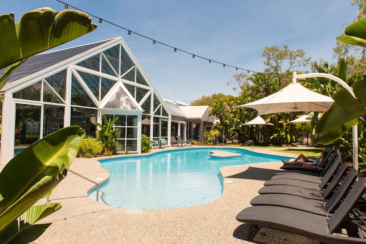 You Know If You Know – Broadwater Resort