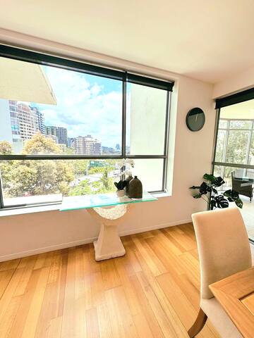 Whole Floor Luxury APT L2 gallery image 5