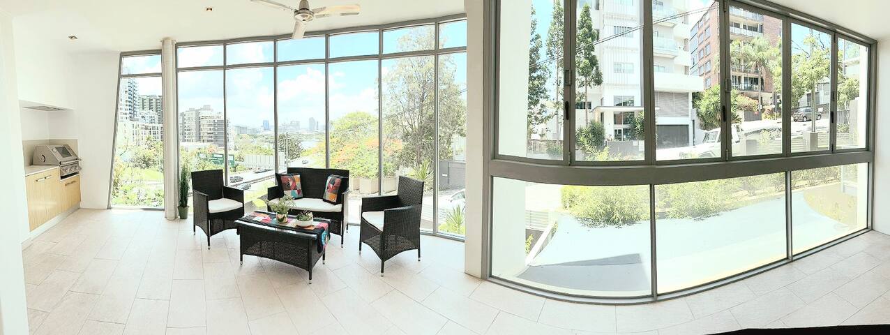 Whole Floor Luxury APT L2 gallery image 4