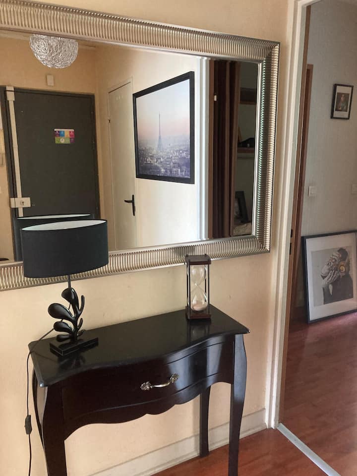 Home sweet home Paris
proche Orly Airp.
Sam's flat