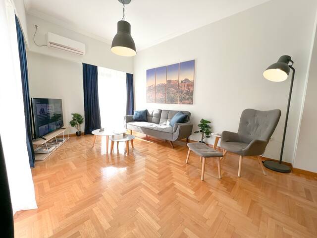 3 Bedroom Apartment Athens – Koukaki