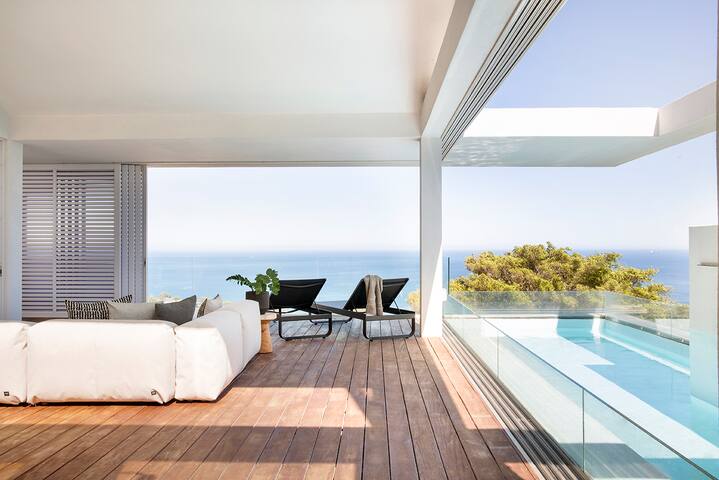 Luxury Villa @ 47HH gallery image 3