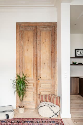 Gezellig gerenoveerd herenhuis in het centrum gallery image 2