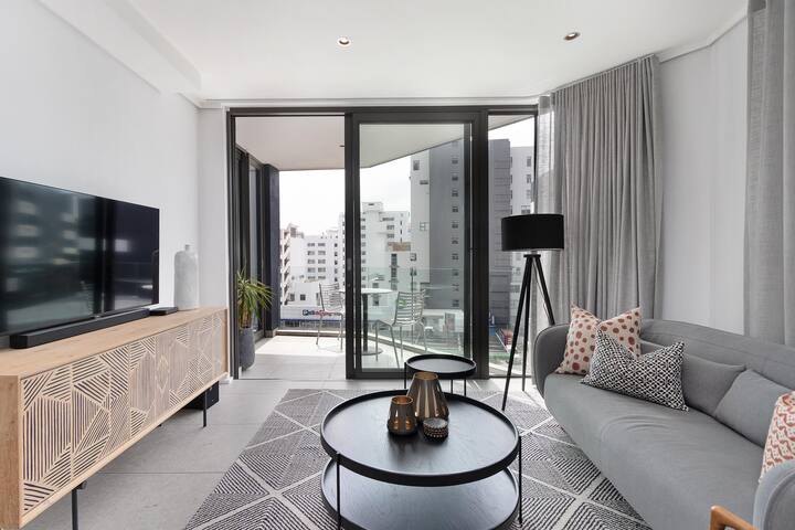 Vibrant Living in the Heart of Sea Point (Apt405) gallery image 4