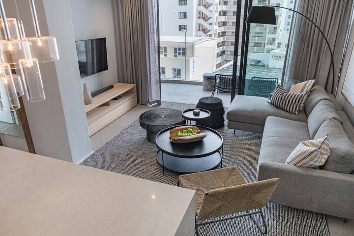Vibrant Living in the Heart of Sea Point (Apt402) gallery image 2