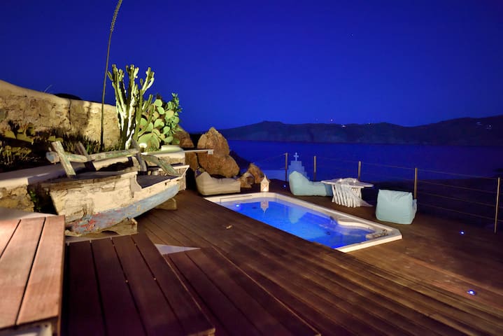 Villa Princess 5 4Bed with Small Tub in Panormos