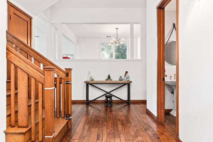 The Topanga Treehouse! gallery image 5