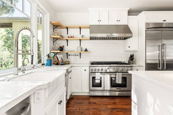 The Topanga Treehouse! gallery image 2