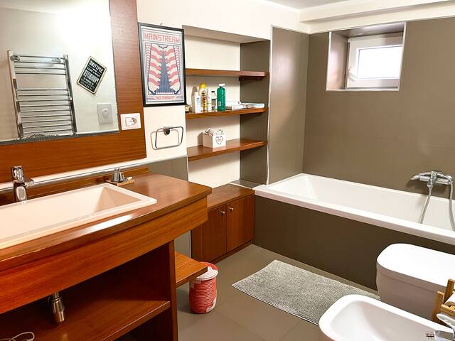 Above the clouds – terrace in the heart of Napoli gallery image 4