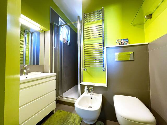 Above the clouds – terrace in the heart of Napoli gallery image 5