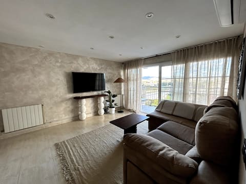 Charming apartment with ocean views in Cabrera de Mar