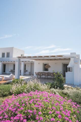 Villa Klar, on the Outskirts of Naousa gallery image 5