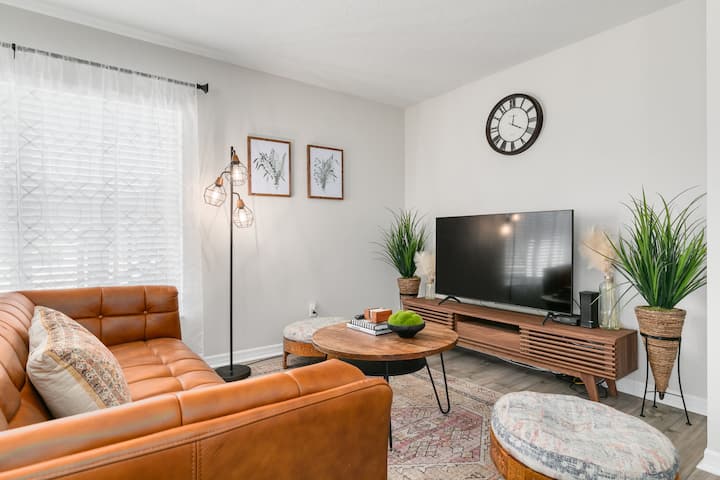 Cozy 2br Getaway Steps To Downtown Safety Harbor - Safety Harbor, FL